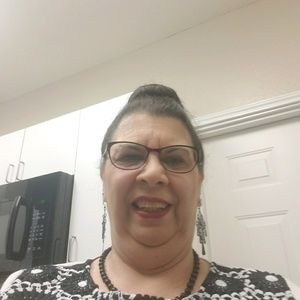 Meet your Posher, Gwen